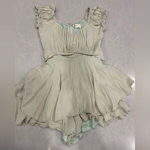 Altar’s State mint green romper size small